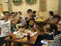 洛龙烧烤加盟,学烧烤技术,开烧烤店多少钱疯狂烤翅加盟